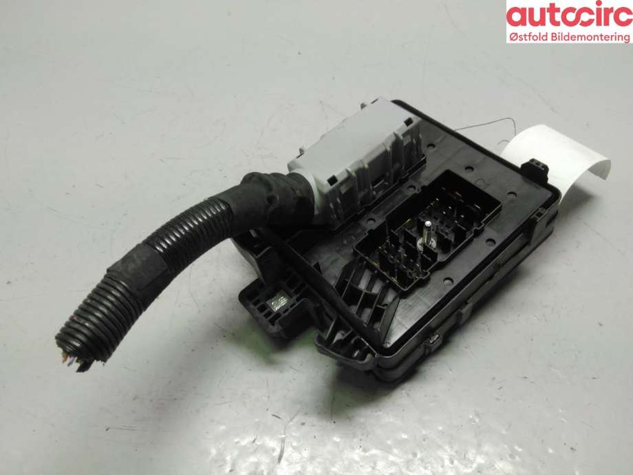 Sikringsboks til Ford Transit 2014-->> (FORD|2464945|)