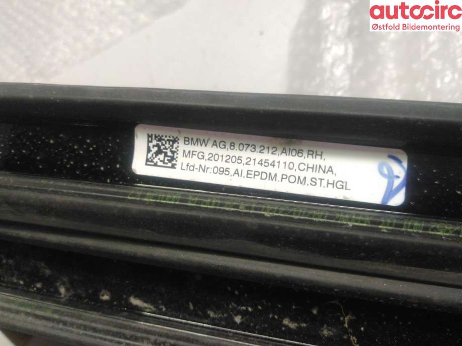 Takrails til BMW 3-Serie 2018-->> (G20) (G20) (BMW|51 13 8 073 212|51 13 8 073 211|)