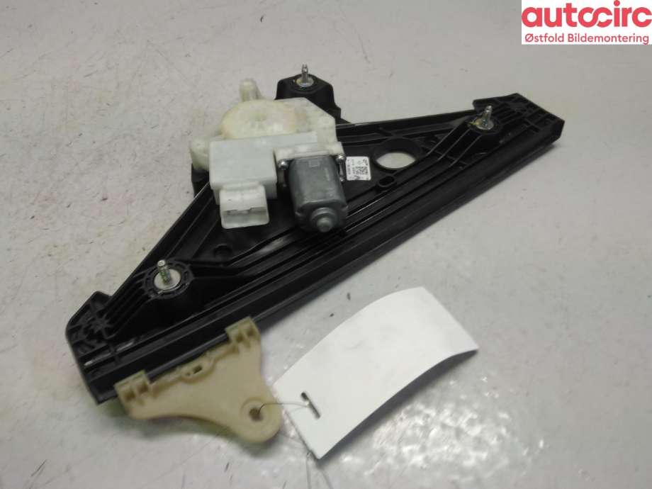 Ruteheis høyre til Renault Clio 2019-->> (Type V) (RENAULT|807201776R|)