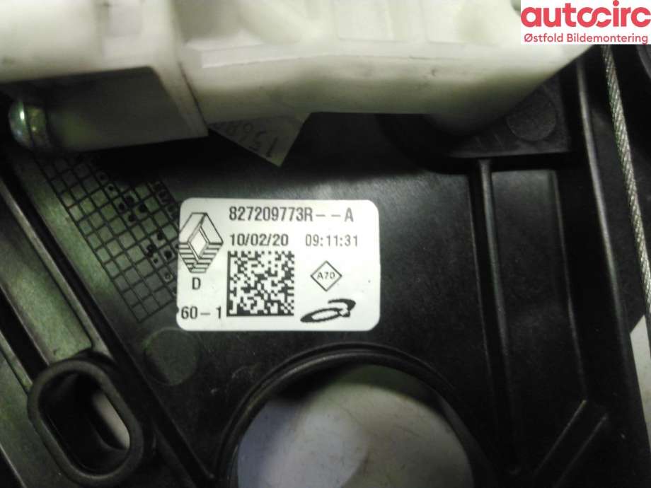 Ruteheis høyre til Renault Clio 2019-->> (Type V) (RENAULT|807201776R|)