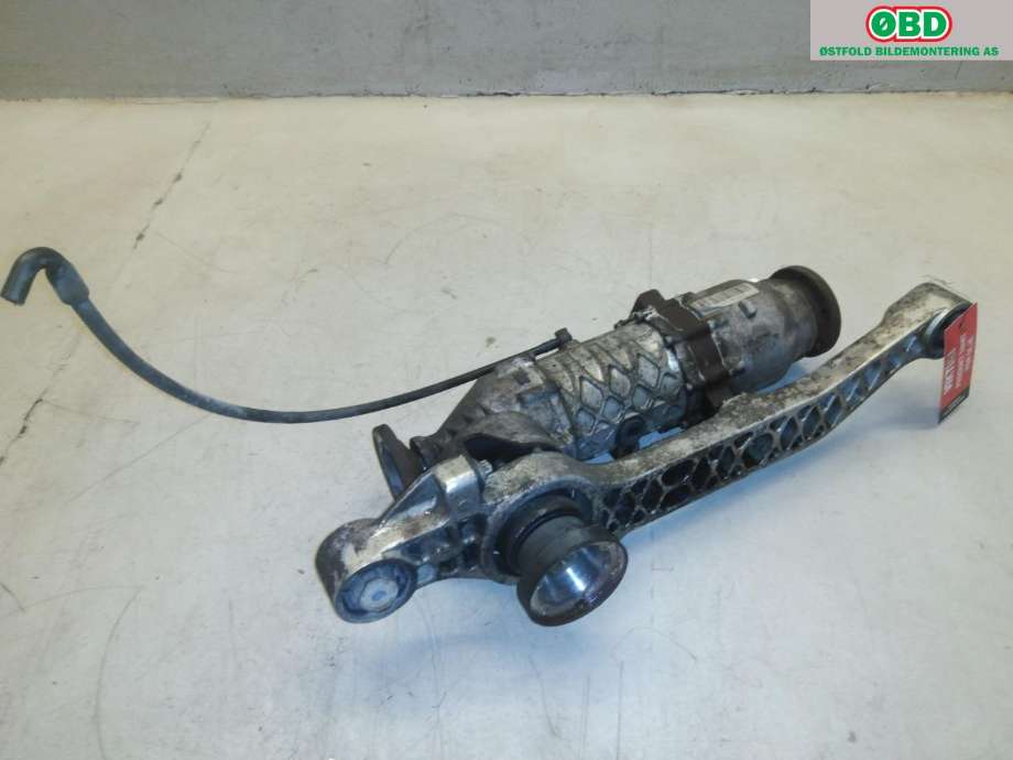 Kardang til Mercedes Vito/Viano 2010-2014 (Fase 2) (W639) (W639) (MERCEDES|A 639 330 04 02|)