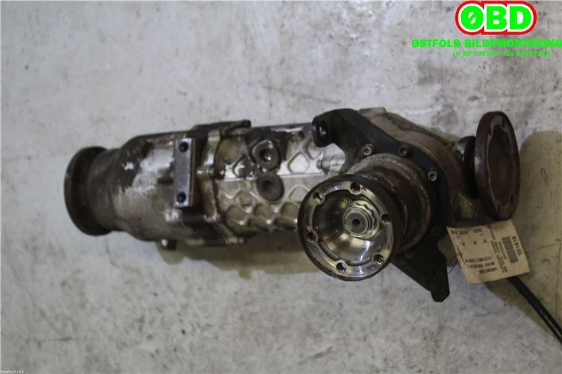 Kardang til Mercedes Vito/Viano 2010-2014 (Fase 2) (W639) (W639) (MERCEDES|A 639 330 04 02||6393300402)