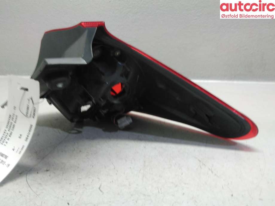 Baklykt venstre til Toyota Auris 2015-2019 (Type II, Fase 2)  (TOYOTA|8156102A61|)
