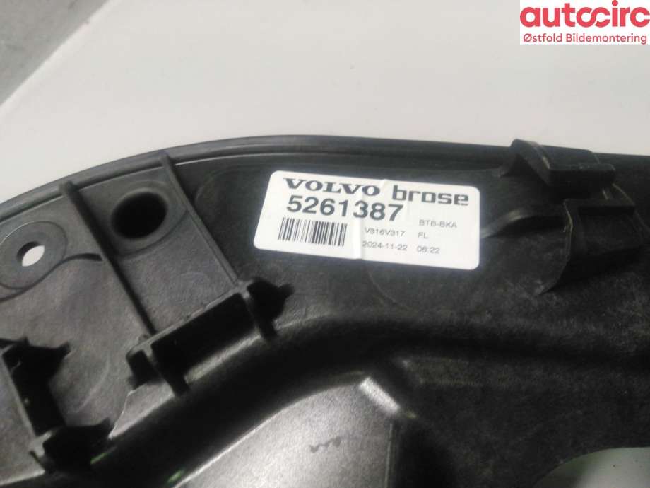 Ruteheis til Volvo XC40 2018-2024  (VOLVO|30747091|)