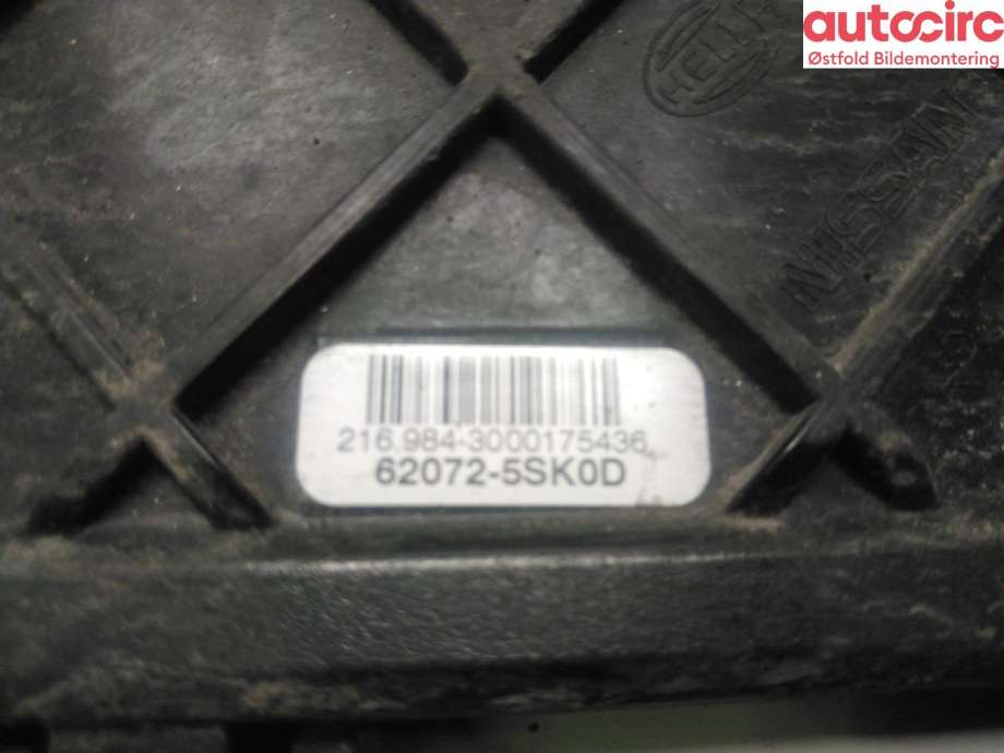 Grill midt til Nissan Leaf 2018-->> (Type II)  (NISSAN|620725SK0D|)