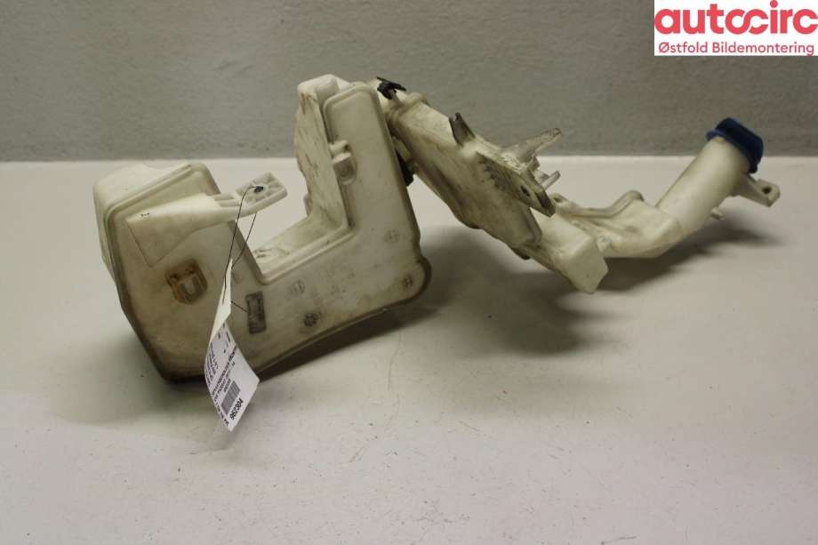Spylertank til VW Passat 2011-2015 (B7) (B7) (VOLKSWAGEN|3AA 955 453 J|)