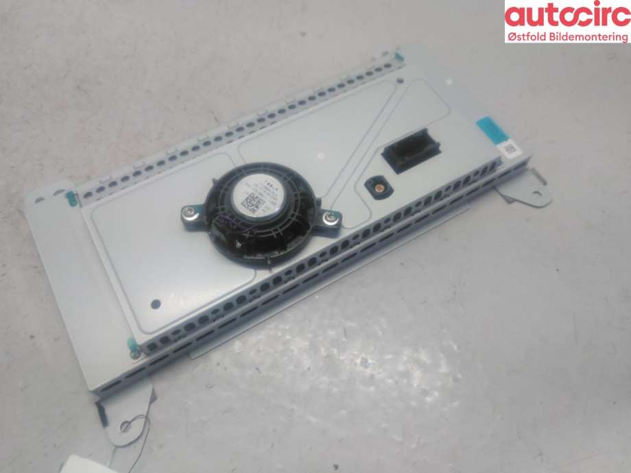 Instrumentpanel til Tesla Model X 2016-->>  (TESLA|)