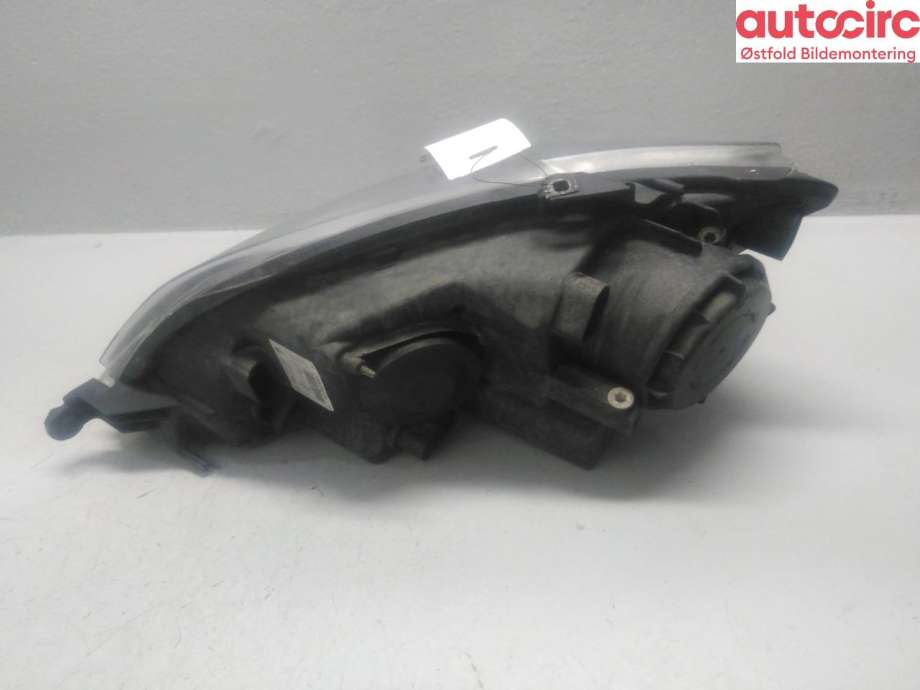 Frontlykt høyre halogen til VW Golf, Plus/Cross 2009-2013 (Fase 2)  (VOLKSWAGEN|5M1 941 006 G|)