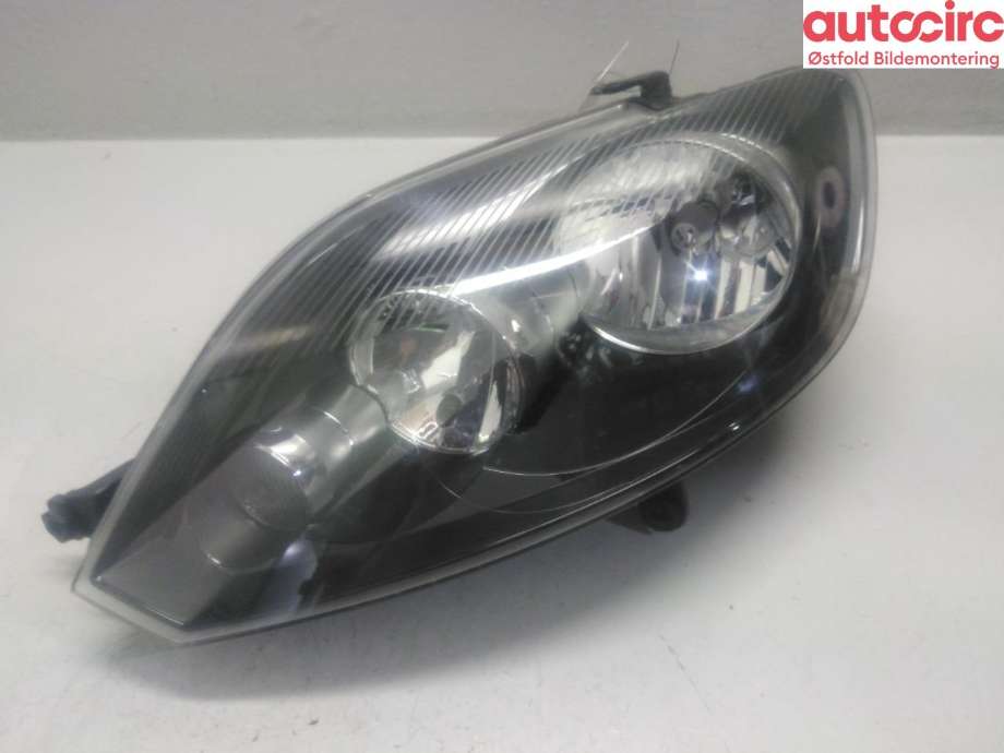 Frontlykt venstre halogen til VW Golf, Plus/Cross 2009-2013 (Fase 2) (VOLKSWAGEN|5M1 941 005 G|)