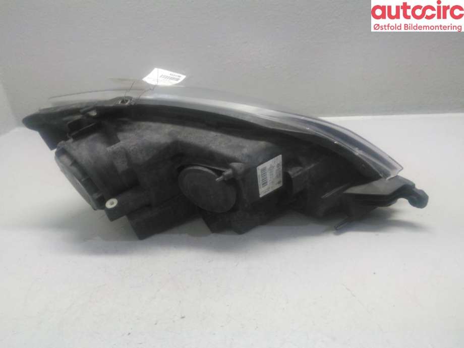 Frontlykt venstre halogen til VW Golf, Plus/Cross 2009-2013 (Fase 2) (VOLKSWAGEN|5M1 941 005 G|)