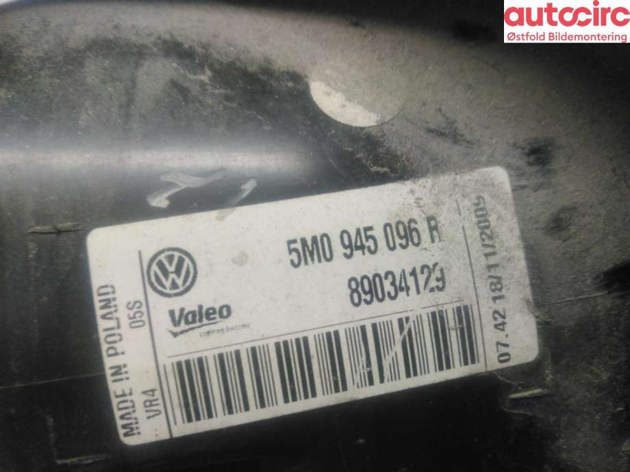 Baklykt høyre til VW Golf, Plus/Cross 2009-2013 (Fase 2)  (VOLKSWAGEN|5M0 945 096 S|)