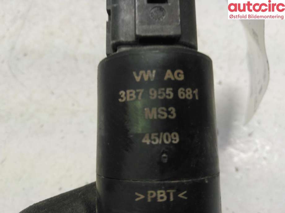 Spylerpumpe til VW Golf, Plus/Cross 2009-2013 (Fase 2)  (VOLKSWAGEN|3B7 955 681|)