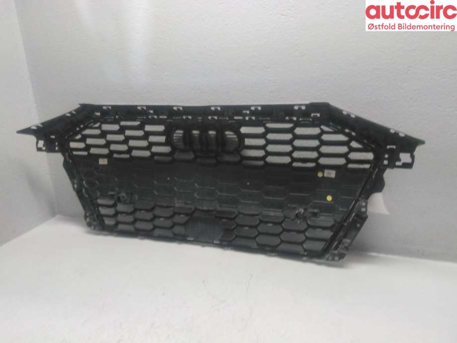 Grill til Audi A3 2020-->> (Type IV) (AUDI|8Y0 853 651 E|)