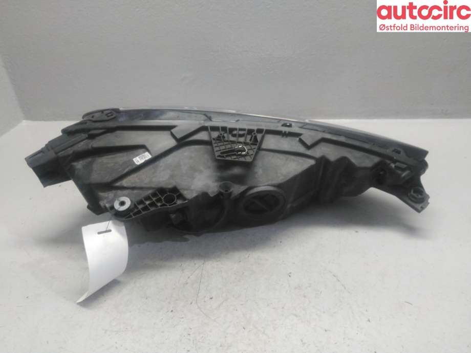 Frontlykt venstre halogen til Audi A3 2020-->> (Type IV) (AUDI|8Y0 941 011|)