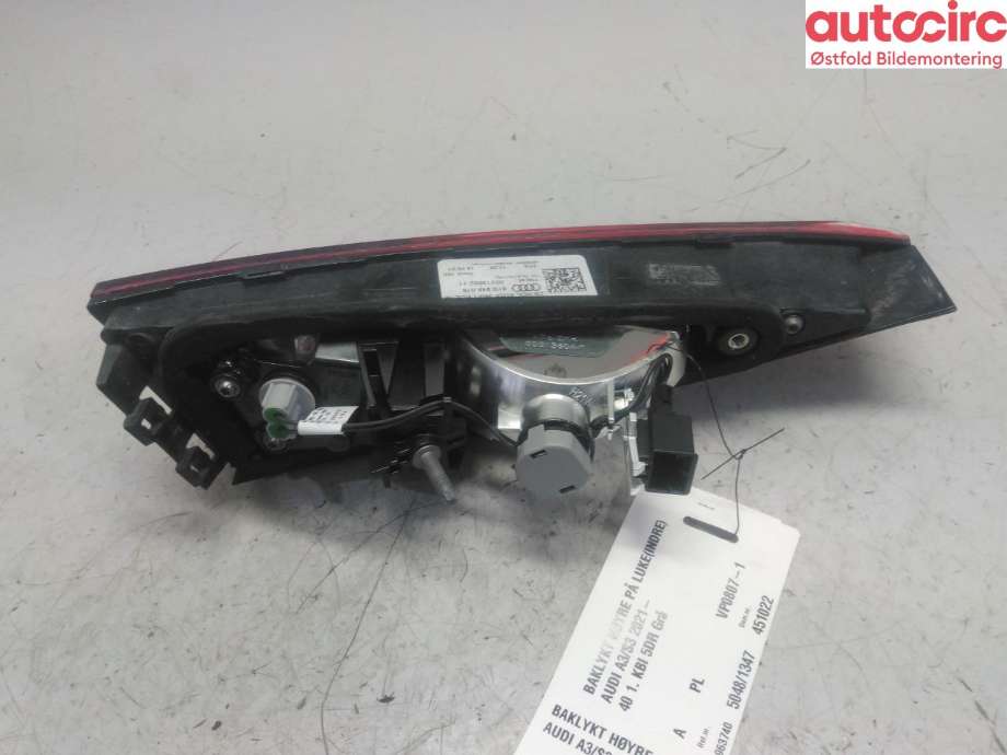 Baklykt høyre indre til Audi A3 2020-->> (Type IV)  (AUDI|8Y0 945 076|)