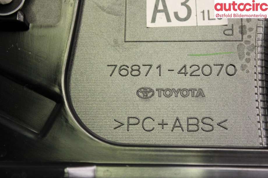 Spoiler bakluke til Toyota bZ4X 2022-->>  (TOYOTA|7608542909|)