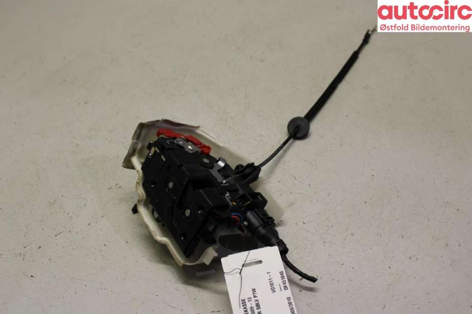 Låsekasse venstre foran til VW Golf VI 2008-2012 (VOLKSWAGEN|3D1 837 015 AB|)