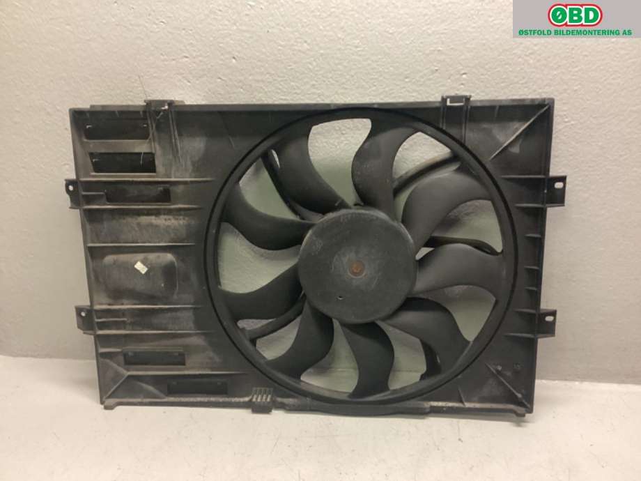 Kjølevifte til VW Transporter / Caravelle 2009-2015 (Fase 2) (T5) (T5) (VOLKSWAGEN|7E0 121 205 J|)