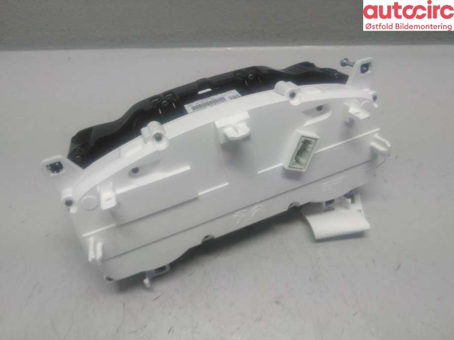 Instrumentpanel til Citroën Berlingo 2019-->> (Type III)  (CITROEN|9838081980|)