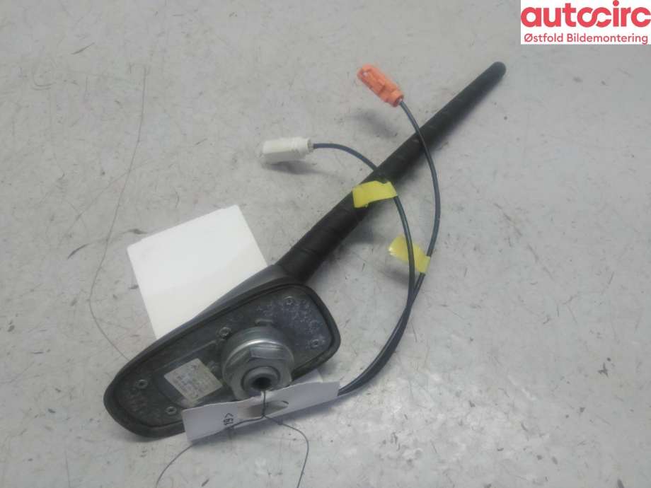 Antenne navigasjon til Citroën Berlingo 2019-->> (Type III)  (CITROEN|98 085 477 80|)