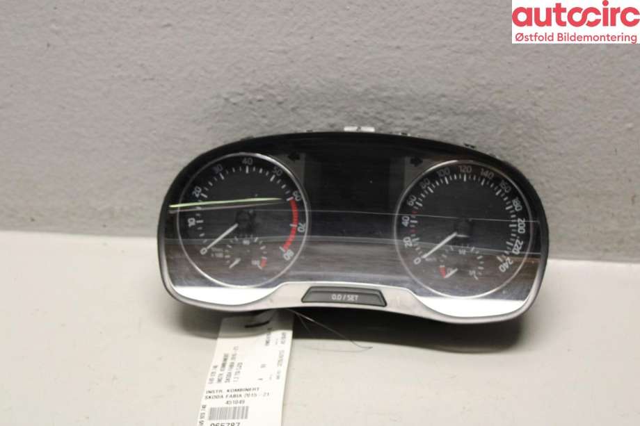 Instrumentpanel til Škoda Fabia, 2014-2021 (Type III)  (SKODA|6V0 920 740)
