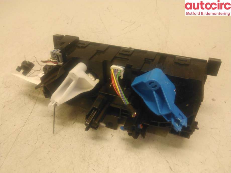 Varmeapparat betjening til Mercedes Citan 2021-->> (W420) (W420) (MERCEDES|A 420 830 78 00|)