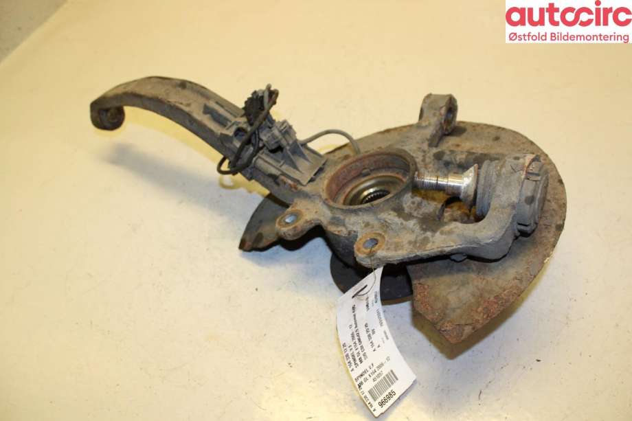 Hjulspindel venstre foran til Mercedes GL 2006-2012 (X164) (X164) (MERCEDES|A 164 330 17 20|A 164 330 23 20|)