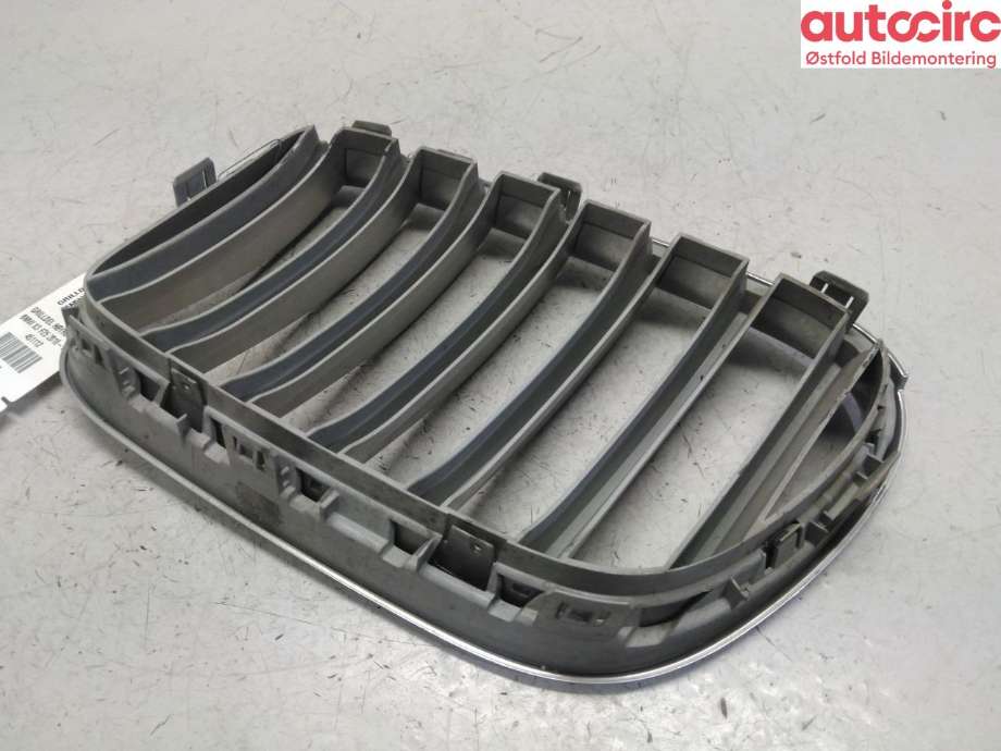 Grill høyre til BMW X3 2010-2017 (F25) (F25) (BMW|51 11 7 210 726|)