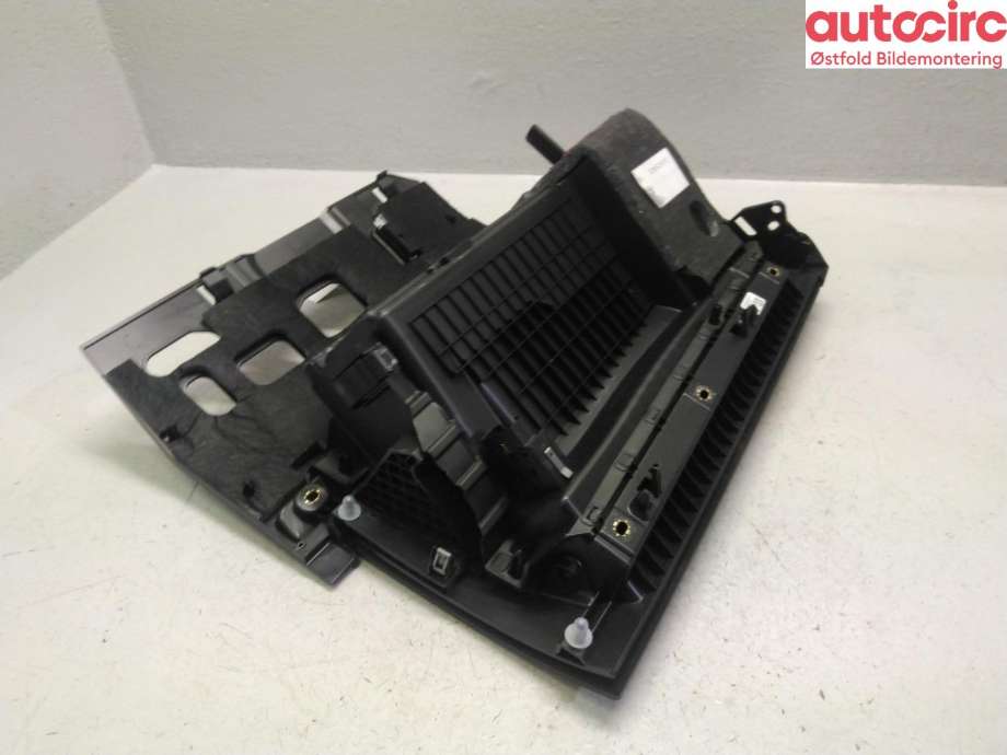 Hanskerom til Audi A3 2020-->> (Type IV)  (AUDI|8Y1 857 035 A|)
