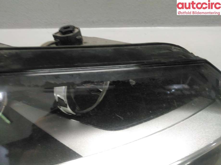 Frontlykt høyre halogen til VW Sharan 2010-->> (Type II) (VOLKSWAGEN|7N1 941 006 B|7N1 941 006 C|)
