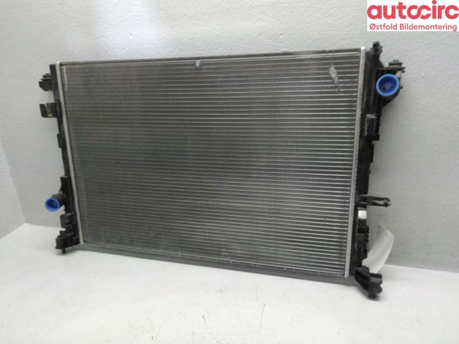 Radiator (automat gir) til Mercedes Citan, 2021-->> (W420) (W420) (MERCEDES|A 420 500 13 00)