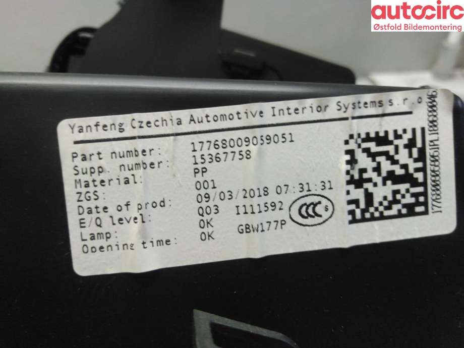 Hanskerom til Mercedes A-Klasse 2018-->> (W177) (W177) (MERCEDES|A 177 680 09 05|)