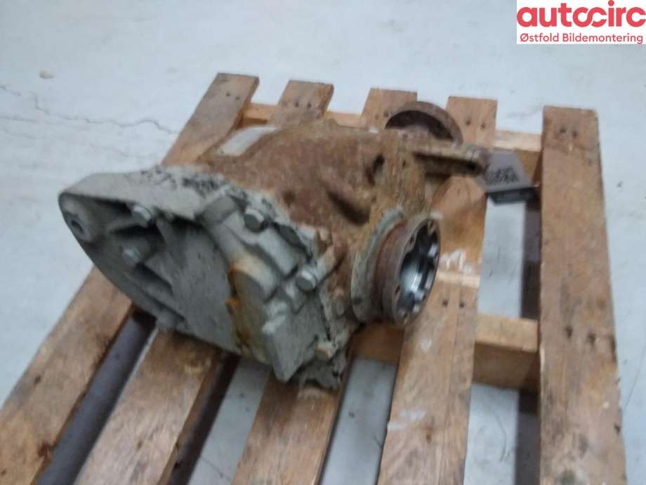 Kardang klokke bak til BMW 5-Serie 2003-2010 (E60/E61) (E60/E61) (BMW|33 10 7 560 592|)