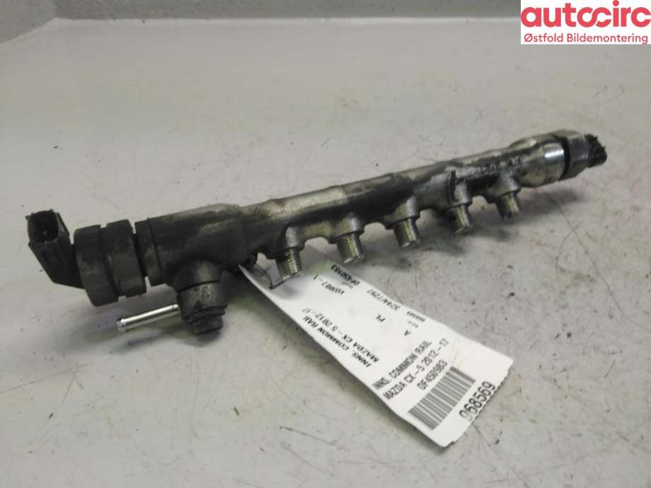 Dyseskinne (fuelrail) til Mazda CX-5 2012-2017 (Type I) (MAZDA|SH0113GC0|)