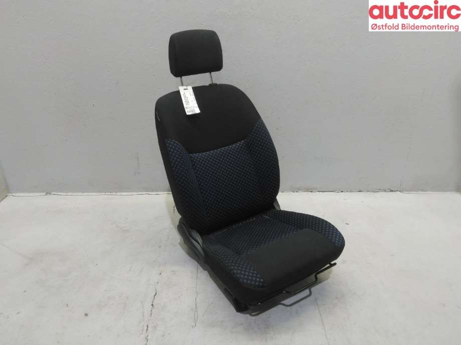 Sete foran høyre til Nissan NV200 2010-2019 (NISSAN|)