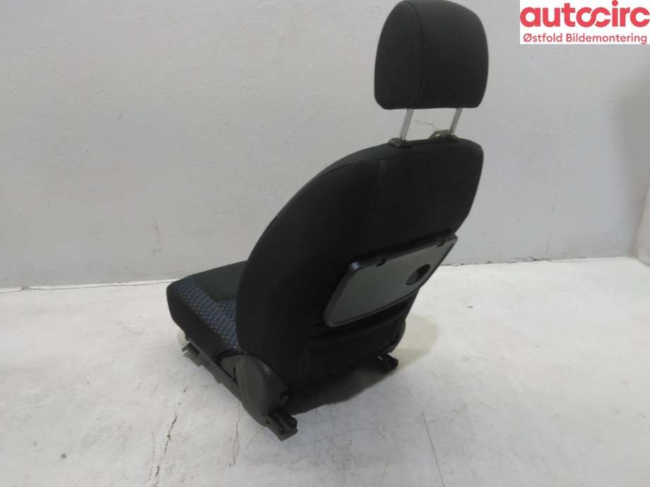 Sete foran høyre til Nissan NV200 2010-2019 (NISSAN|)