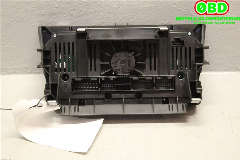 Varmeapparat betjening til Audi A3 2009-2012 (Type II, Fase 2)  (AUDI|8P0820043BN|)