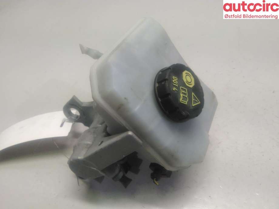 Bremsepumpe hoved til Audi A4 2015-2019 (Type V, Fase 1) (B9) (B9) (AUDI|8W0 611 021|8W0 611 021 D|)