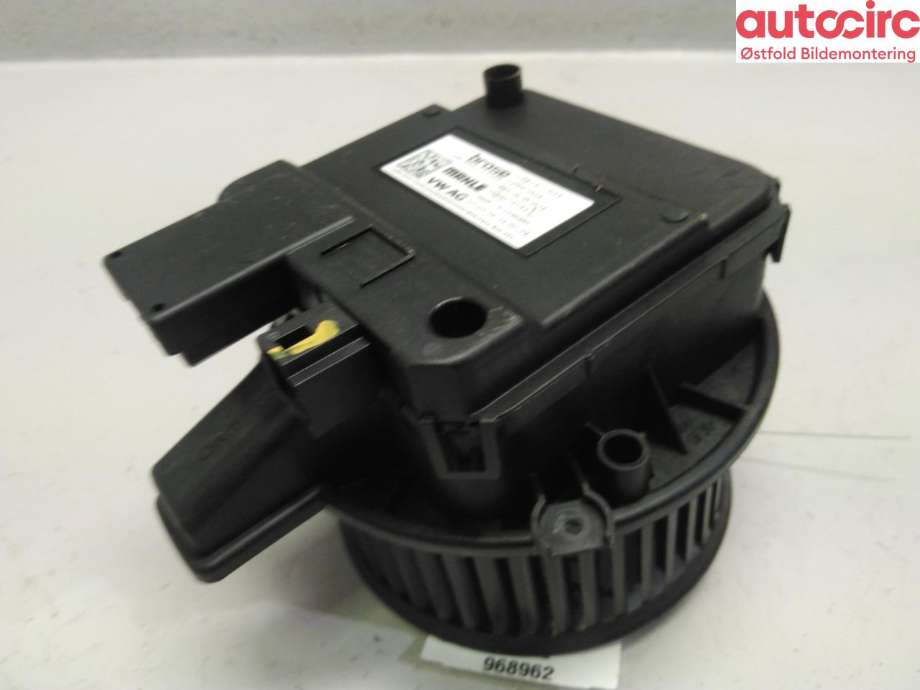 Varmeapparat motor til Audi A4 2015-2019 (Type V, Fase 1) (B9) (B9) (AUDI|4M1 820 021|)