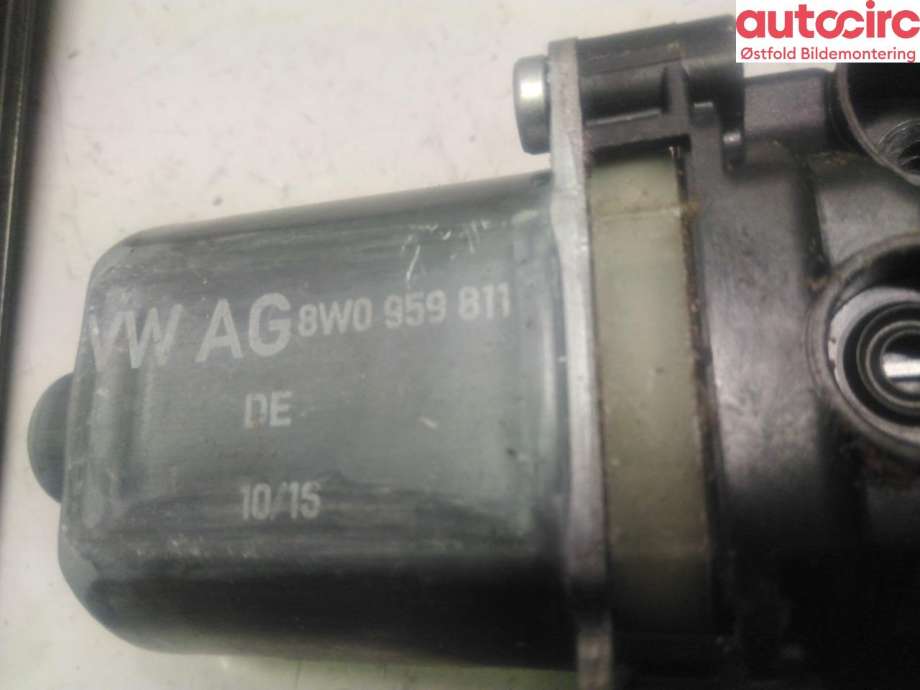 Ruteheis venstre bak til Audi A4 2015-2019 (Type V, Fase 1) (B9) (B9) (AUDI|8W0 839 461|)