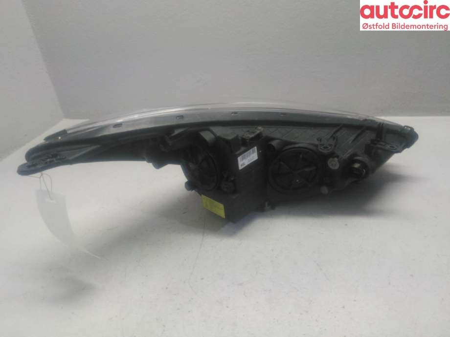 Frontlykt venstre halogen til Hyundai i30 2012-2017 (Type II)  (HYUNDAI|92101A6100|)