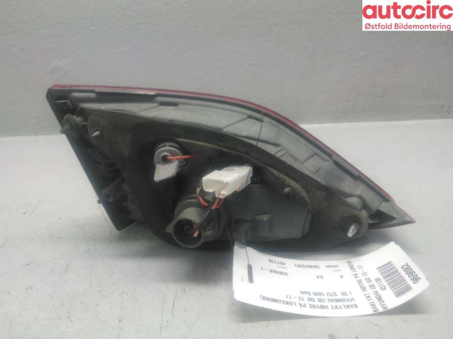 Baklykt høyre indre til Hyundai i30 2012-2017 (Type II) (HYUNDAI|92404A6200|)