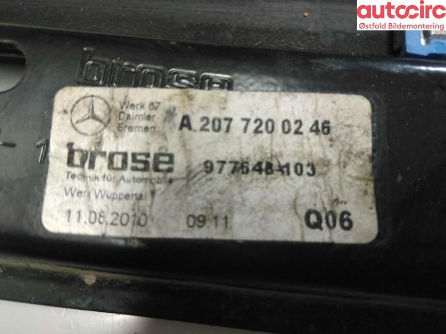 Ruteheis høyre til Mercedes E-Klasse, Coupe/Cab 2009-2013 (Fase 1) (C207) (C207) (MERCEDES|A 207 720 04 46|A 207 820 04 42|)