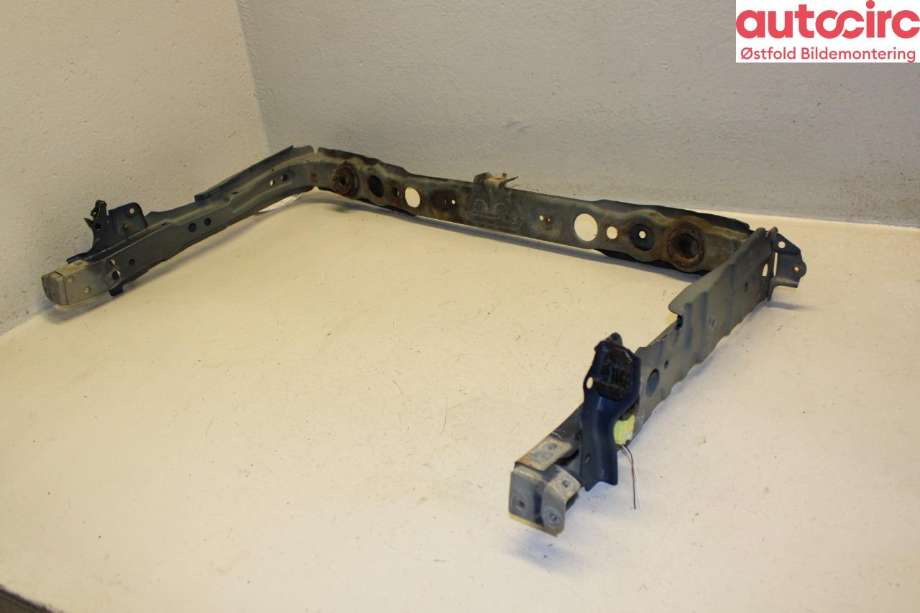 Frontplate til Toyota Auris 2015-2019 (Type II, Fase 2)  (TOYOTA|5320202140|5321802901|5320302150)
