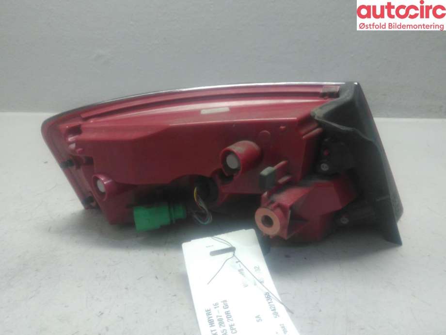 Baklykt høyre til Audi A5 2007-2016 (Type I)  (AUDI|8T0 945 096 H|)