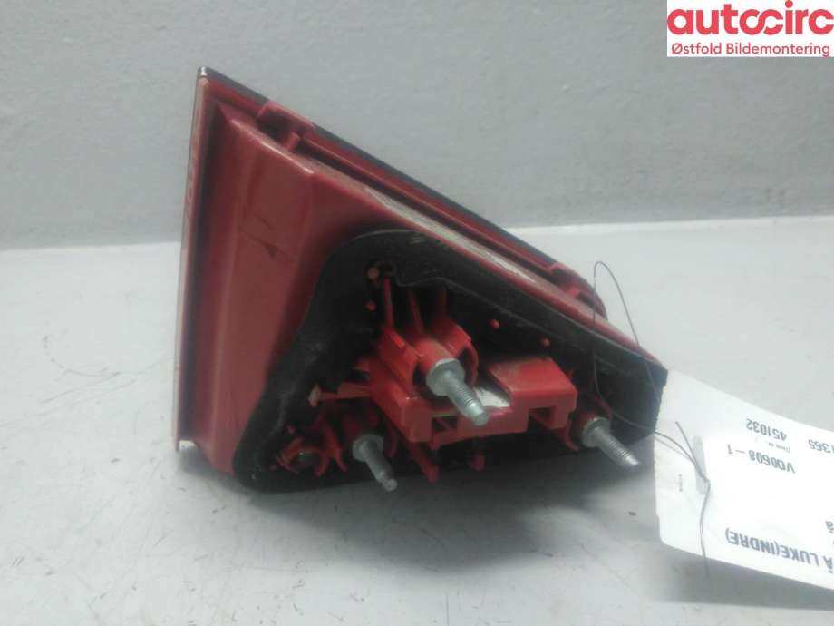 Baklykt høyre indre til Audi A5 2007-2016 (Type I)  (AUDI|8T0 945 094 C|)