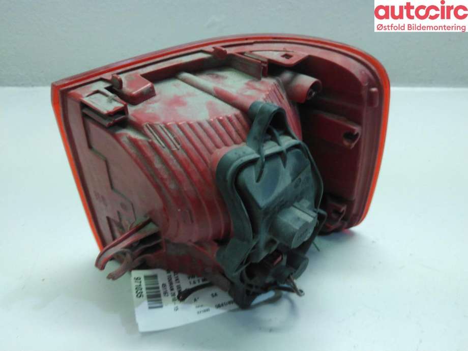 Baklykt venstre til VW Touran 2010-2015 (Type I, Fase 3)  (VOLKSWAGEN|1T0 945 095 R|)