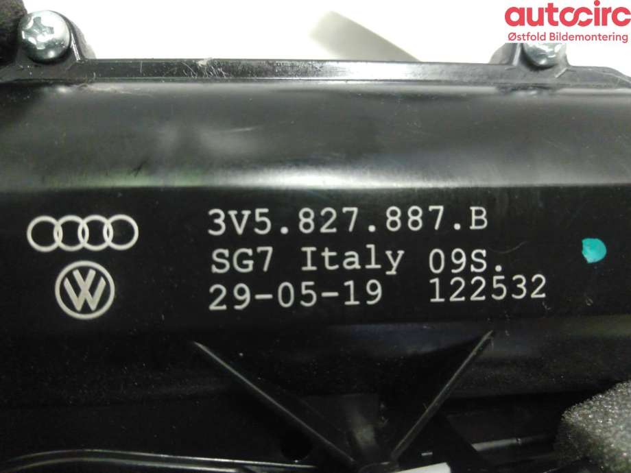 Baklukelås til Audi e-tron 2018-->>  (AUDI|3V5 827 887 B|4M0 827 506 D|)