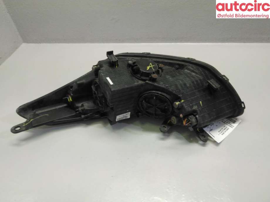 Frontlykt høyre halogen til Hyundai i30 2012-2017 (Type II)  (HYUNDAI|92102A6000|)