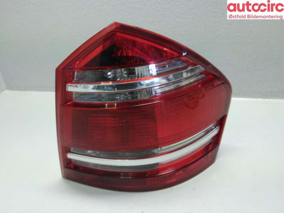 Baklykt høyre til Mercedes GL 2006-2012 (X164) (X164) (MERCEDES|A 164 820 06 64|)